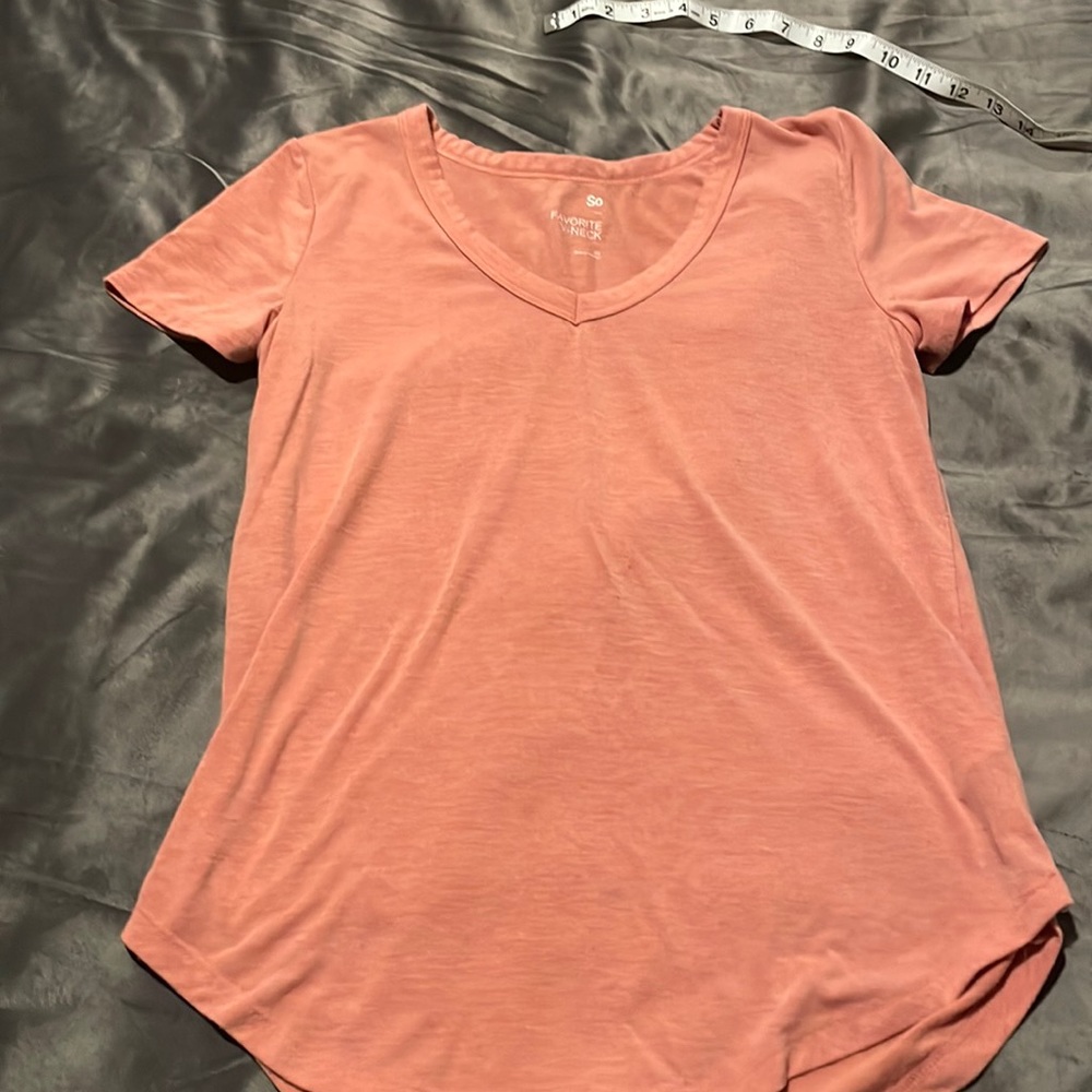 Favorite v neck coral color extra small runs big.